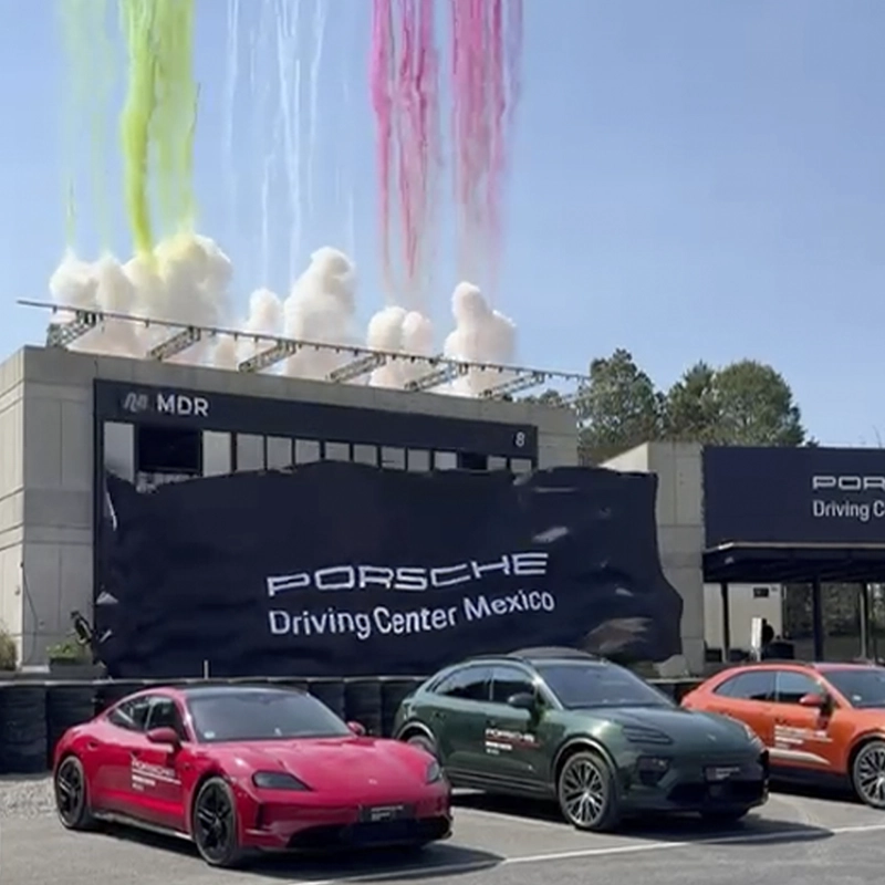 DEVELACIÓN DE EDIFICIO DE PORSCHE DESDE CANTILIVER CON CAÍDA DE TELÓN DE 19.81METROS EN SISTEMA KABUKI, PARA LA PRESENTACIÓN DEL NUEVO EDIFICIO DE PORSCHE EN TOLUCA