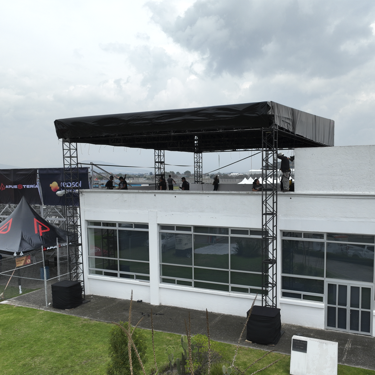 DISEÑAMOS TU ACTIVACIÓN DE MARCA A LA MEDIDA DE TU EVENTO, DIMENSIONES MODULABLES, HOSPITALITY DE SEGUNDO NIVEL PARA INVITADOS, DESCARGA EL CATÁLOGO