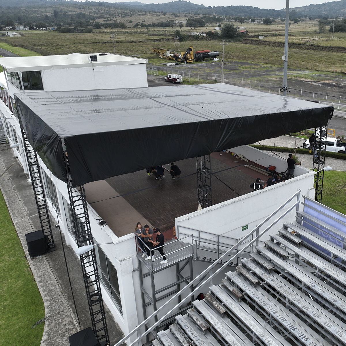 DISEÑAMOS TU ACTIVACIÓN DE MARCA A LA MEDIDA DE TU EVENTO, DIMENSIONES MODULABLES, HOSPITALITY DE SEGUNDO NIVEL PARA INVITADOS, DESCARGA EL CATÁLOGO