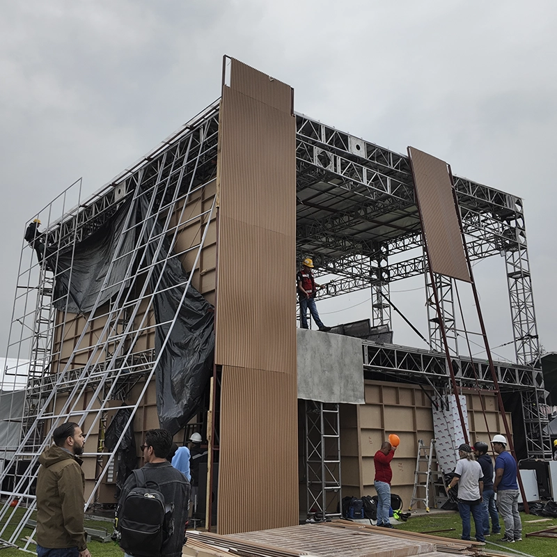 HOSPITALITY DISEÑADO CON TRUSSES MD DE 2 NIVELES DE 11.80 X 12.82 MTS