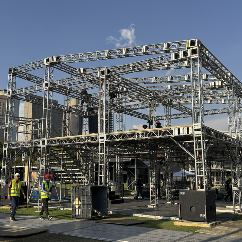 HOSPITALITY DISEÑADO CON TRUSSES MD DE 2 NIVELES HS-N2-10.67*10.36MTS