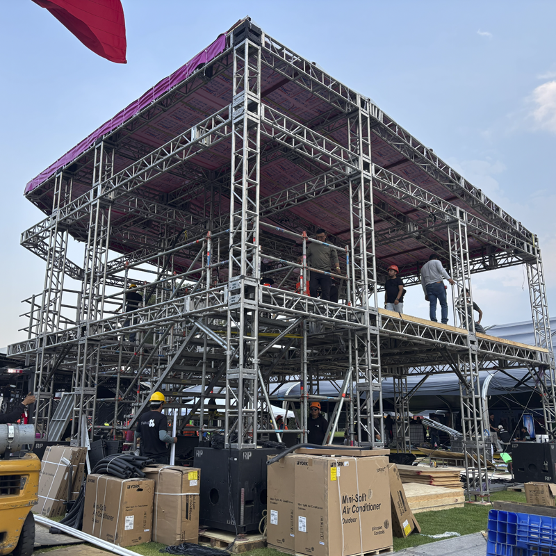 HOSPITALITY DISEÑADO CON TRUSSES MD DE 2 NIVELES HS-N2-10.67*10.36MTS