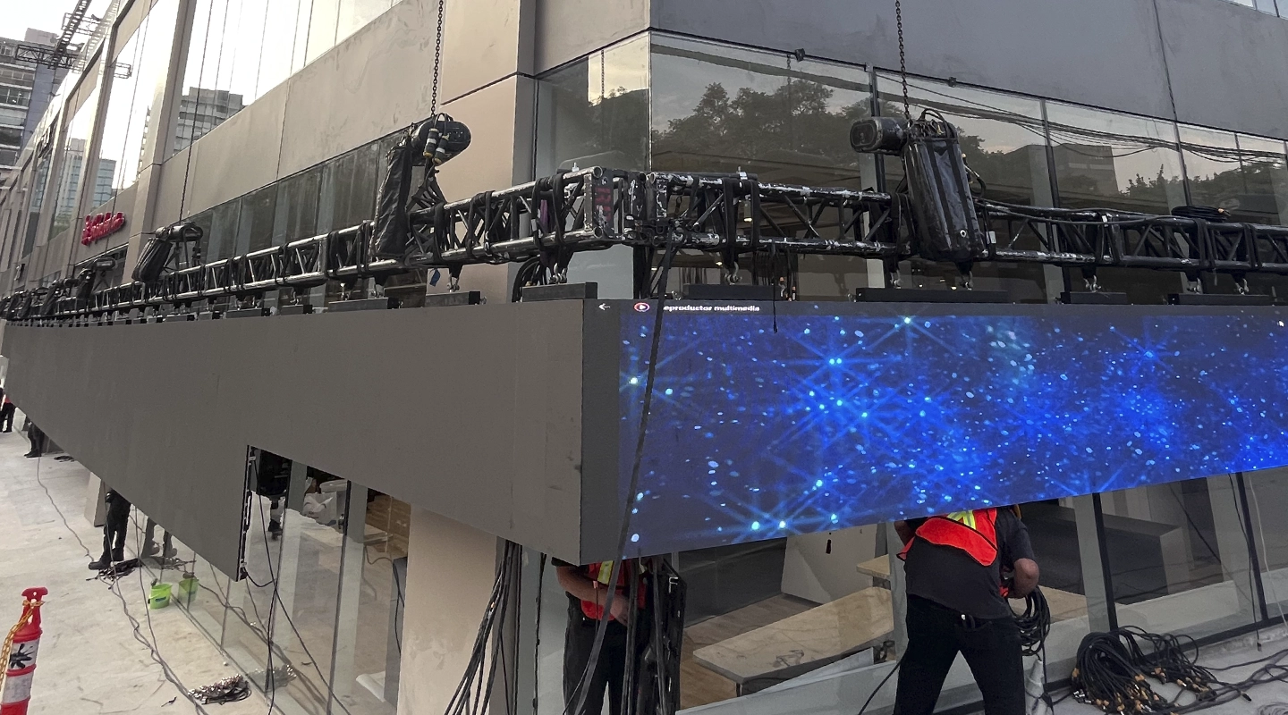 SISTEMA DE CANTILEVER PARA SOPORTE DE PANTALLA DE 41.27 METROS