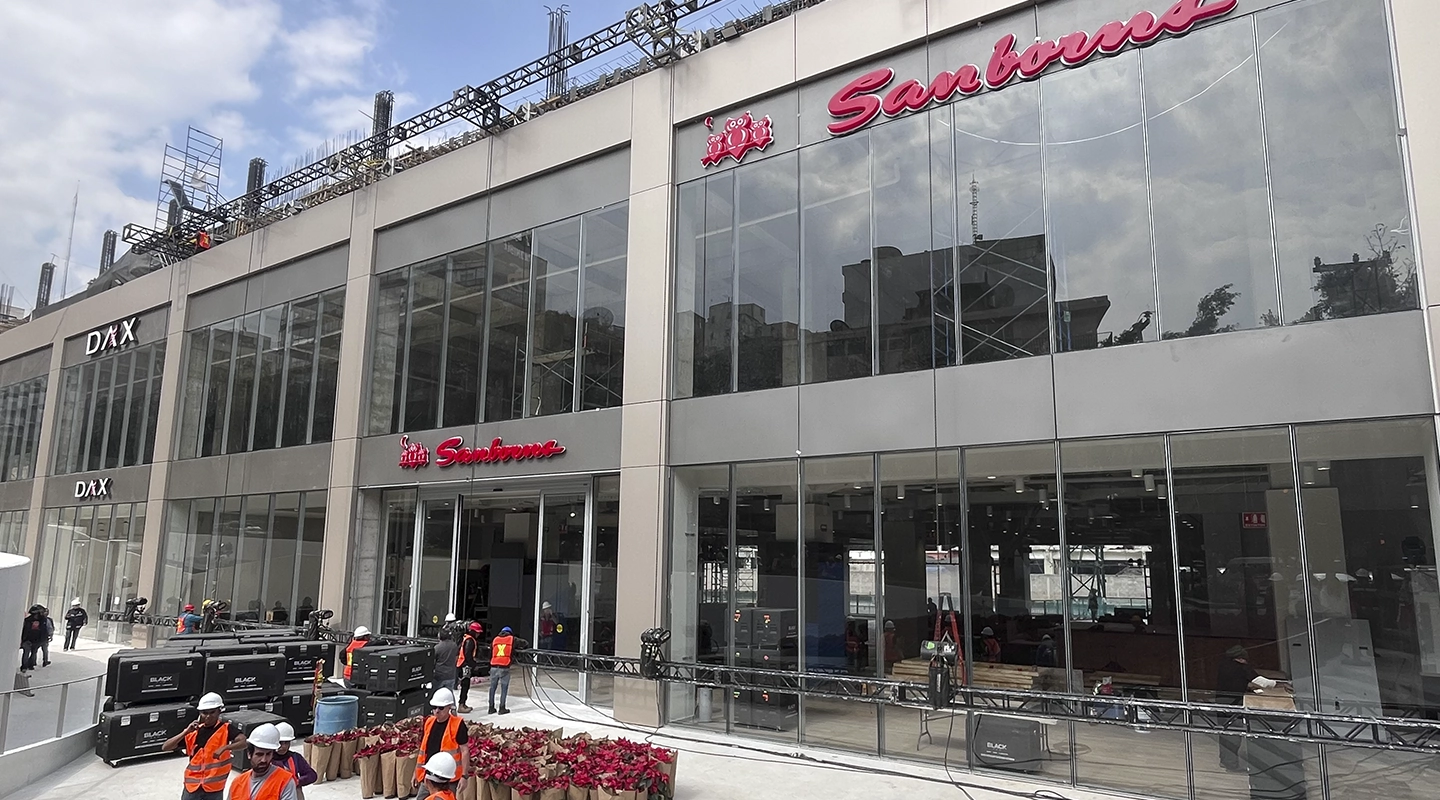 INSTALACIÓN DE TRUSSES MD Y TRUSS MK PARA PANTALLA DE GRAN FORMATO