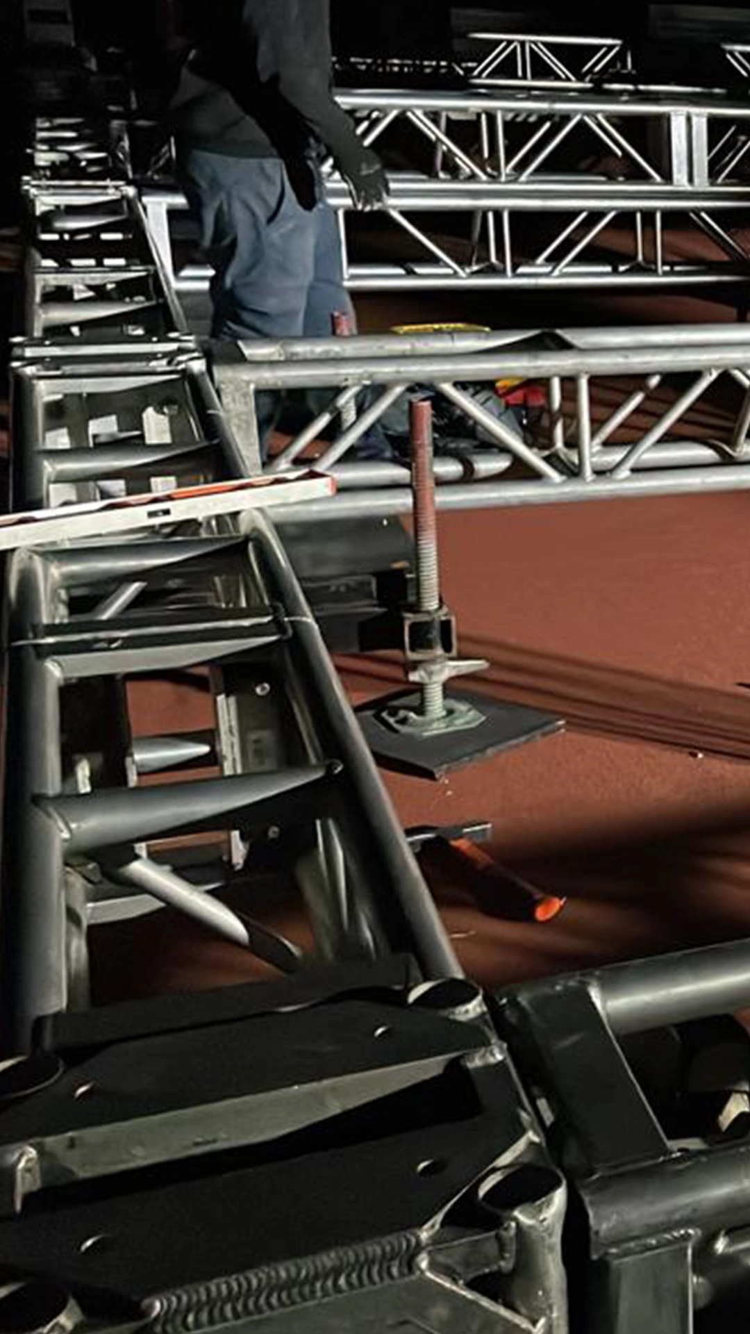 ARMADO DE ESTRUCTURA Y BALANCEO CON CONTRAPESOS PARA MECANISMO DE DEVELACIÓN