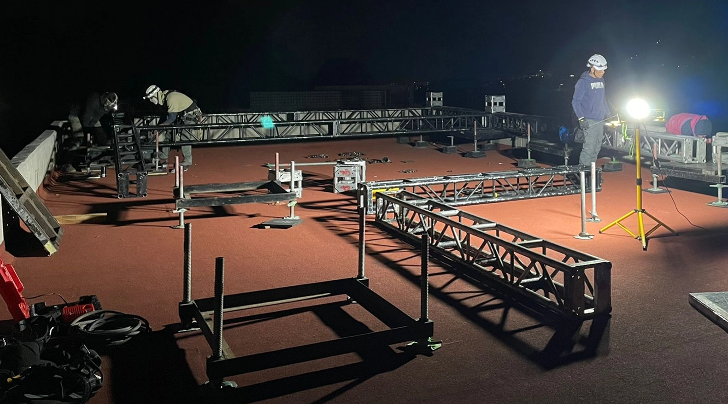 VISTA DEL MONTAJE ESTRUCTURAL PARA CAÍDA CONTROLADA DE TELÓN EN SISTEMA KABUKI