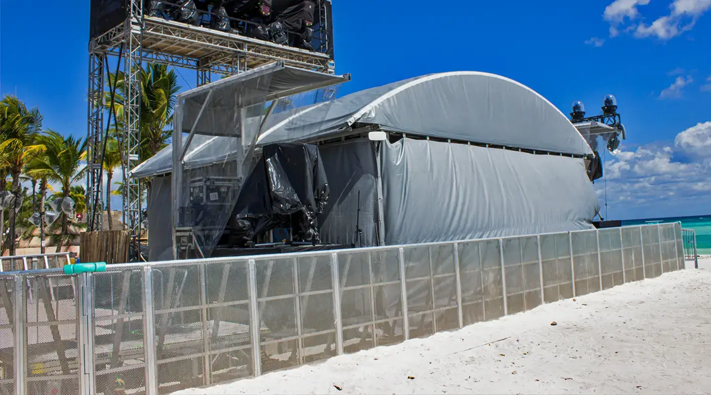 RENTA DE BARRICADAS DE ALUMINIO EN CANCÚN, PARA EVENTOS DEPORTIVOS, CULTURALES, CONCIERTOS, FESTIVALES, ETC.