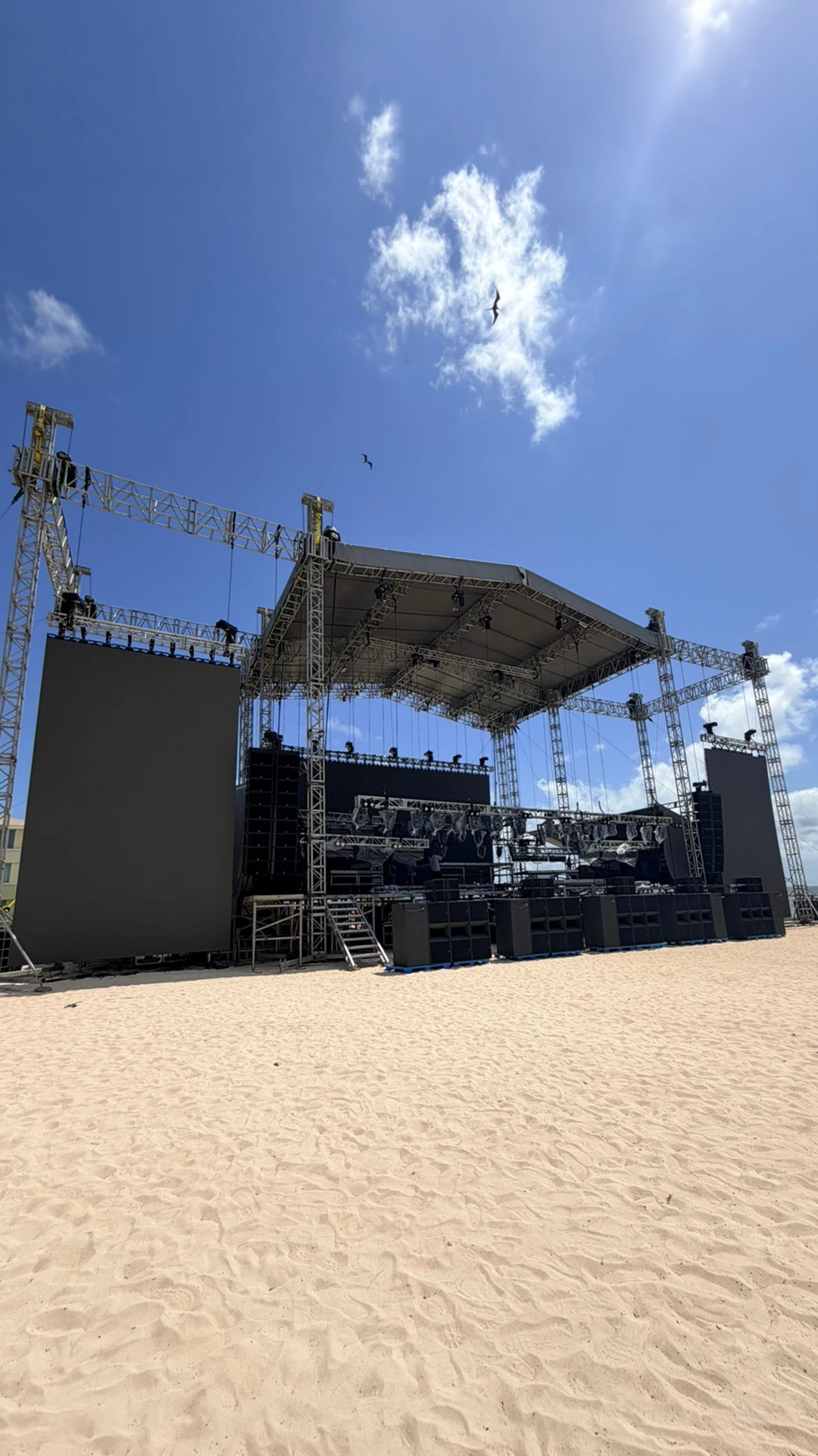 hospitality hd con layher, para formula e, autodromo hermanos rodriguez riggingplot mexico