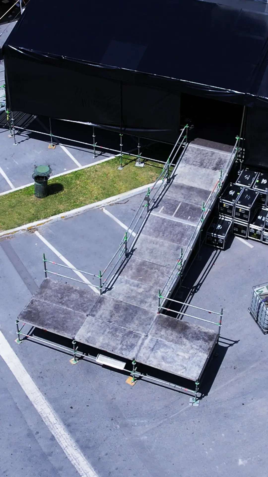 Loading Dock Layher